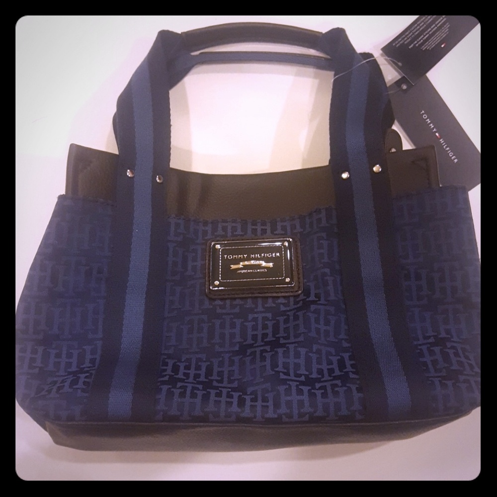 Tommy Hilfiger purse